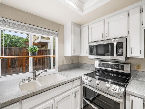 2864 El Capitan Dr, Pleasanton CA 94566