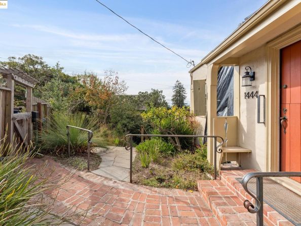 1444 Scenic Ave, Berkeley CA 94708