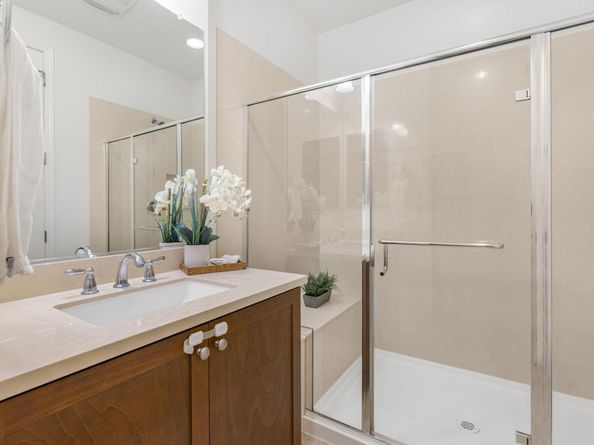 5399 Iron Horse Pkwy, Dublin CA 94568