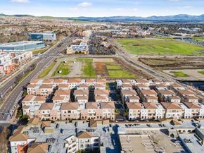 5399 Iron Horse Pkwy, Dublin CA 94568