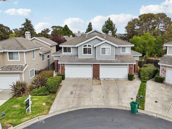 11 Bonny Doone, Hercules CA 94547