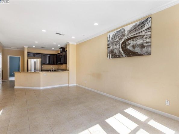 252 Sullivan Way, Hayward CA 94541
