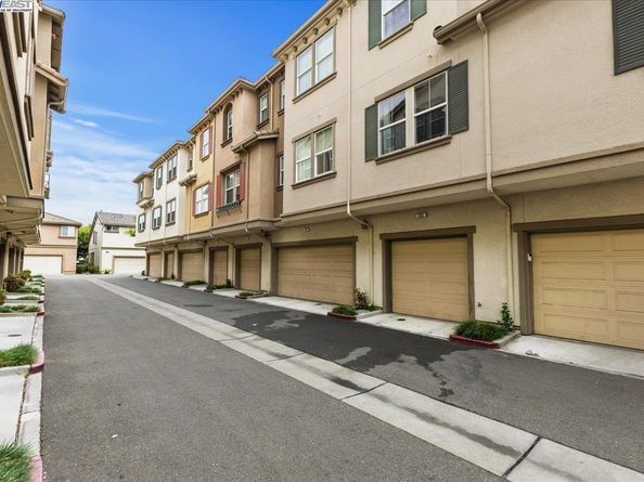 252 Sullivan Way, Hayward CA 94541
