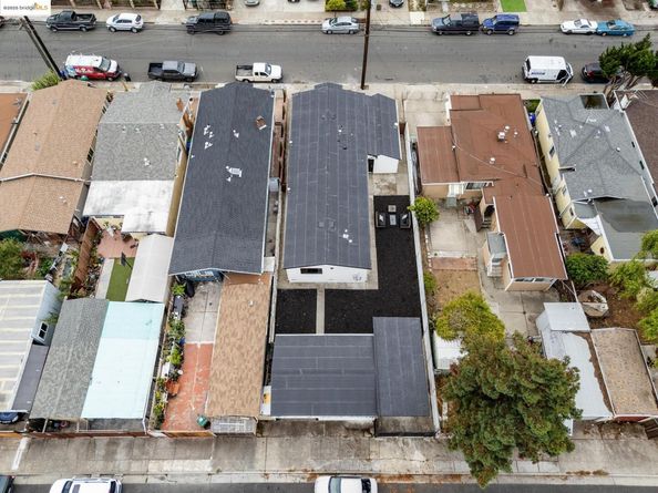 2839 Esmond Ave, Richmond CA 94804