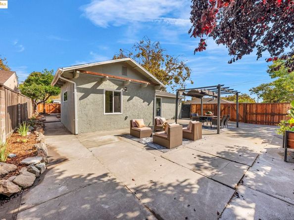 1401 Via Coralla, San Lorenzo CA 94580