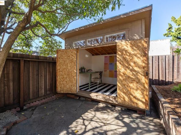 5429 Van Fleet Ave, Richmond CA 94804
