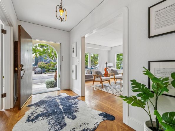 3029 Thompson Avenue, Alameda CA 94501