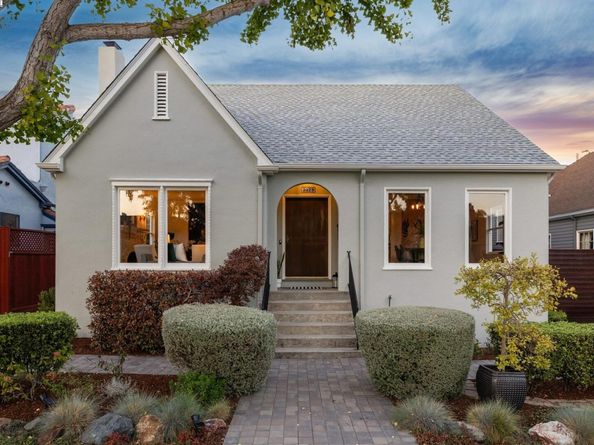 3029 Thompson Avenue, Alameda CA 94501