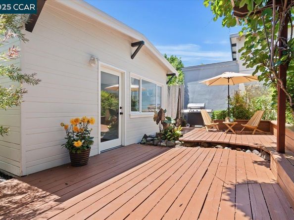 3036 Dohr St, Berkeley CA 94702
