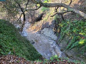 2420 Tomar Ct, Pinole CA 94564