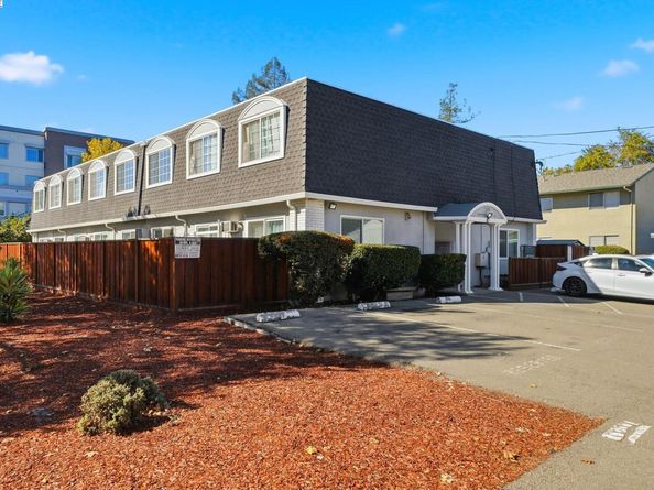 7595 Amador Valley Blvd, Dublin CA 94568