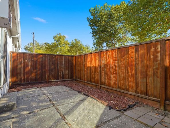 7595 Amador Valley Blvd, Dublin CA 94568