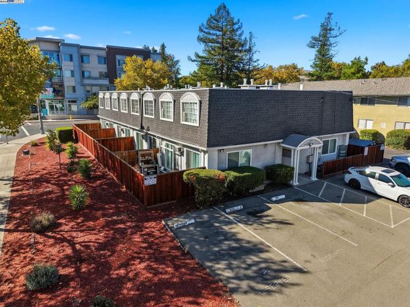 7595 Amador Valley Blvd, Dublin CA 94568