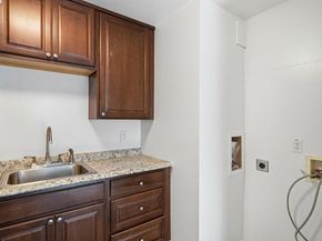 7595 Amador Valley Blvd, Dublin CA 94568