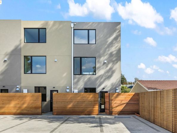 1235 Hampel St., Oakland CA 94602