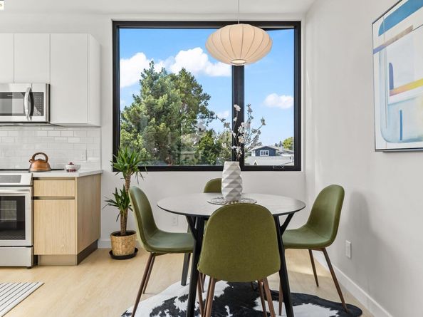 1235 Hampel St., Oakland CA 94602