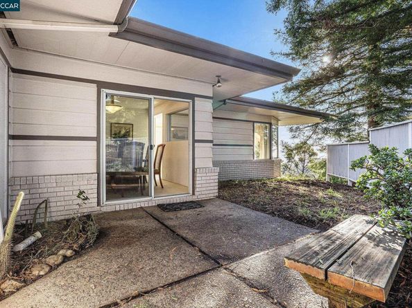 13460 Skyline Blvd, Oakland CA 94619