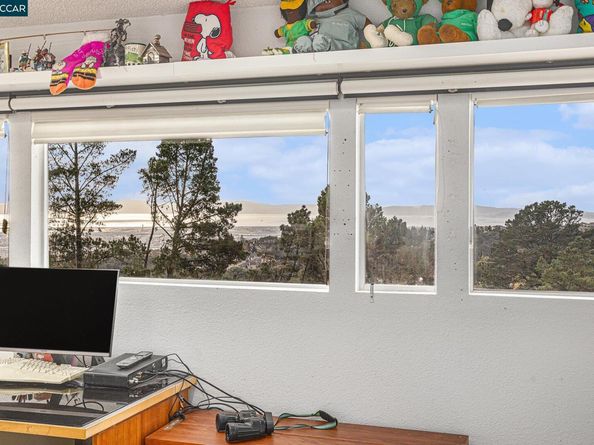 13460 Skyline Blvd, Oakland CA 94619