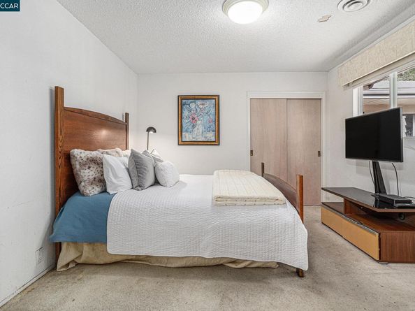 13460 Skyline Blvd, Oakland CA 94619