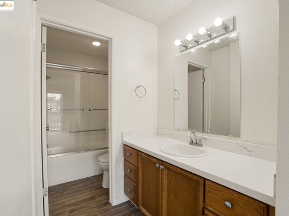 44 Glenwood, Hercules CA 94547