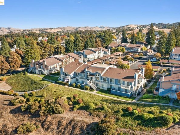 44 Glenwood, Hercules CA 94547