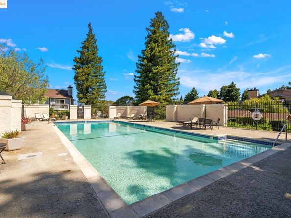 44 Glenwood, Hercules CA 94547