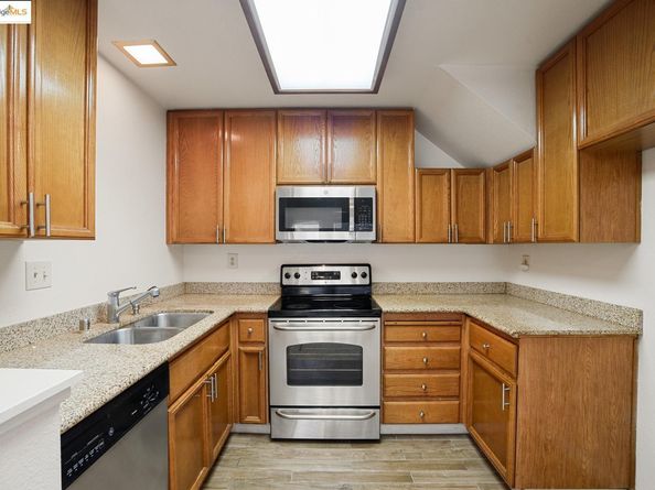 44 Glenwood, Hercules CA 94547