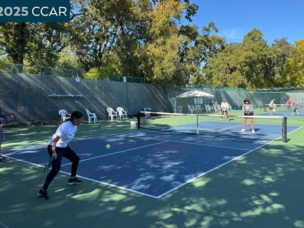 2424 Tice Creek Dr. 2, Walnut Creek CA 94595