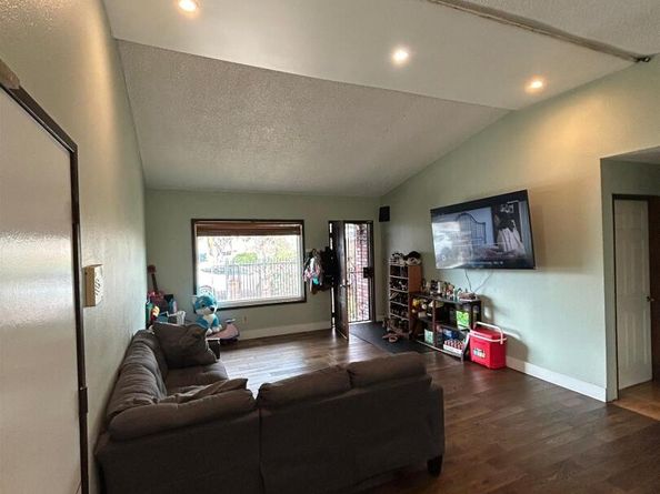 1712 73Rd Ave, Oakland CA 94621