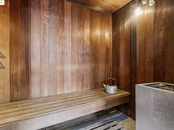 3412 Magnolia St, Oakland CA 94608