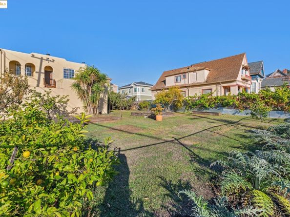 3412 Magnolia St, Oakland CA 94608