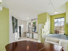 3412 Magnolia St, Oakland CA 94608