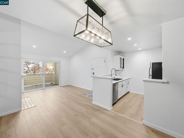 130 Reflections Dr 28, San Ramon CA 94583