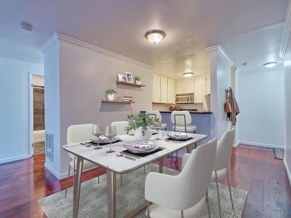 151 Lakeside Dr 213, Oakland CA 94612