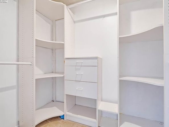 151 Lakeside Dr 213, Oakland CA 94612