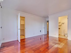 151 Lakeside Dr 213, Oakland CA 94612