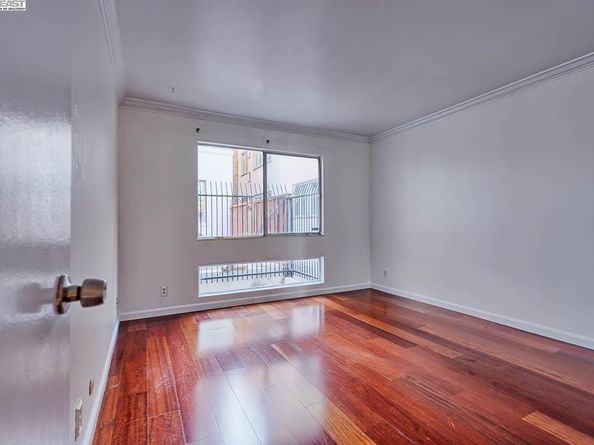 151 Lakeside Dr 213, Oakland CA 94612