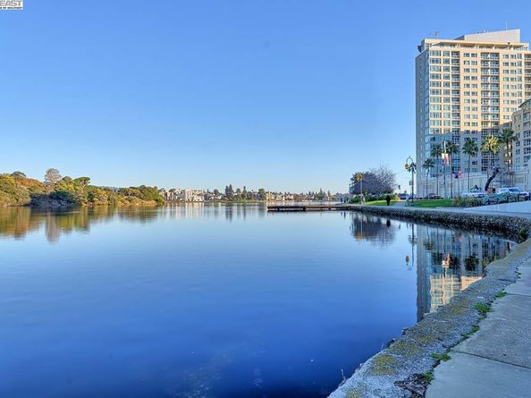 151 Lakeside Dr 213, Oakland CA 94612