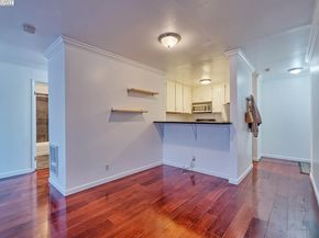 151 Lakeside Dr 213, Oakland CA 94612