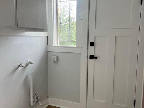 863 40th, Oakland CA 94608