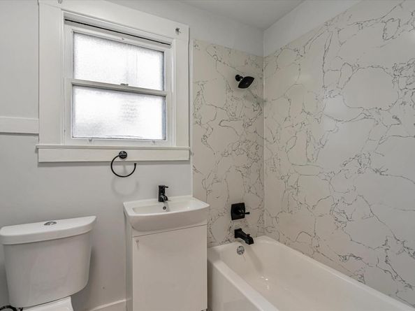 863 40th, Oakland CA 94608