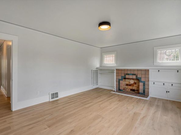 863 40th, Oakland CA 94608