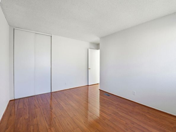 93 Cassia Dr, Hayward CA 94544