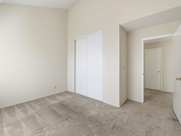 93 Cassia Dr, Hayward CA 94544