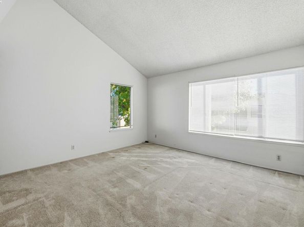 93 Cassia Dr, Hayward CA 94544