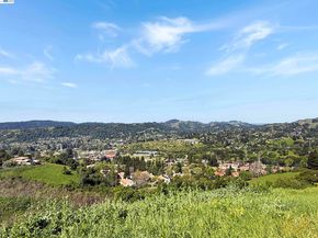 1209 Rimer Dr, Moraga CA 94556