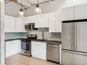 958 28th ST 21, Oakland CA 94608