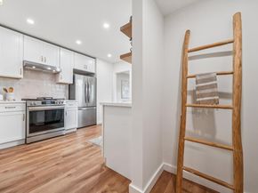3056 Roxbury Avenue, Oakland CA 94605