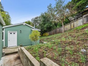 3056 Roxbury Avenue, Oakland CA 94605