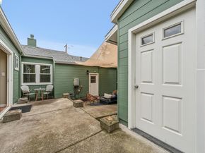 3056 Roxbury Avenue, Oakland CA 94605